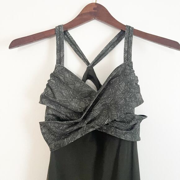 LULULEMON Wrap It Up Workout Tank Gator Green 6 - Picture 5 of 10